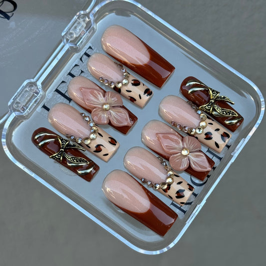 Brown set with 3D detailing