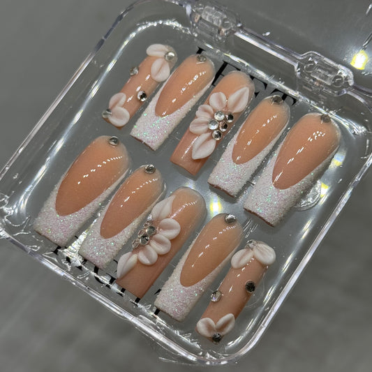 French set with glitter, stones and 3D flowers