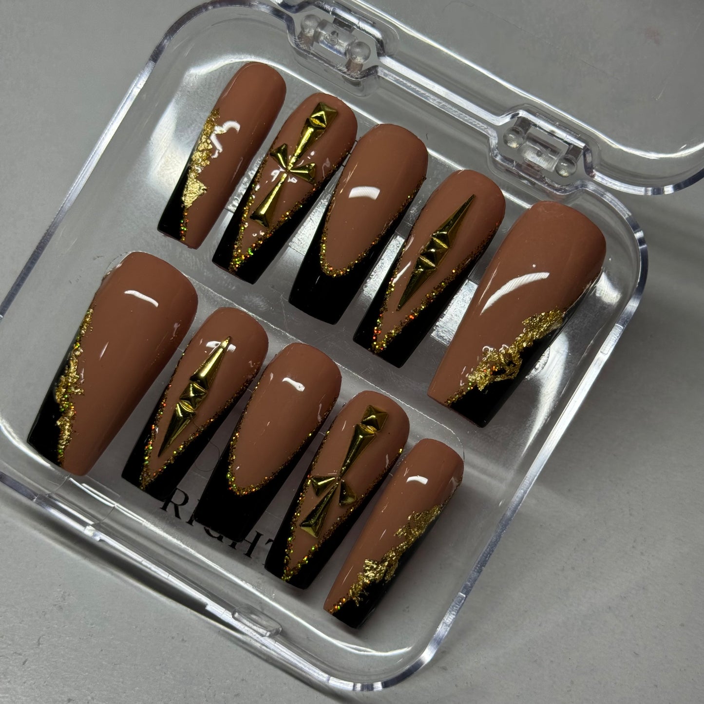 Nude, black and gold set