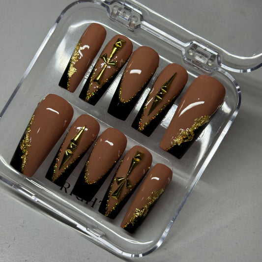 Nude, black and gold set